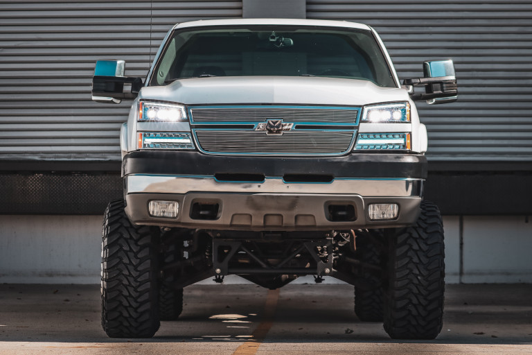 AlphaRex Chevrolet Silverado Cateye 2003-2006 NOVA-Series LED Projector Headlights