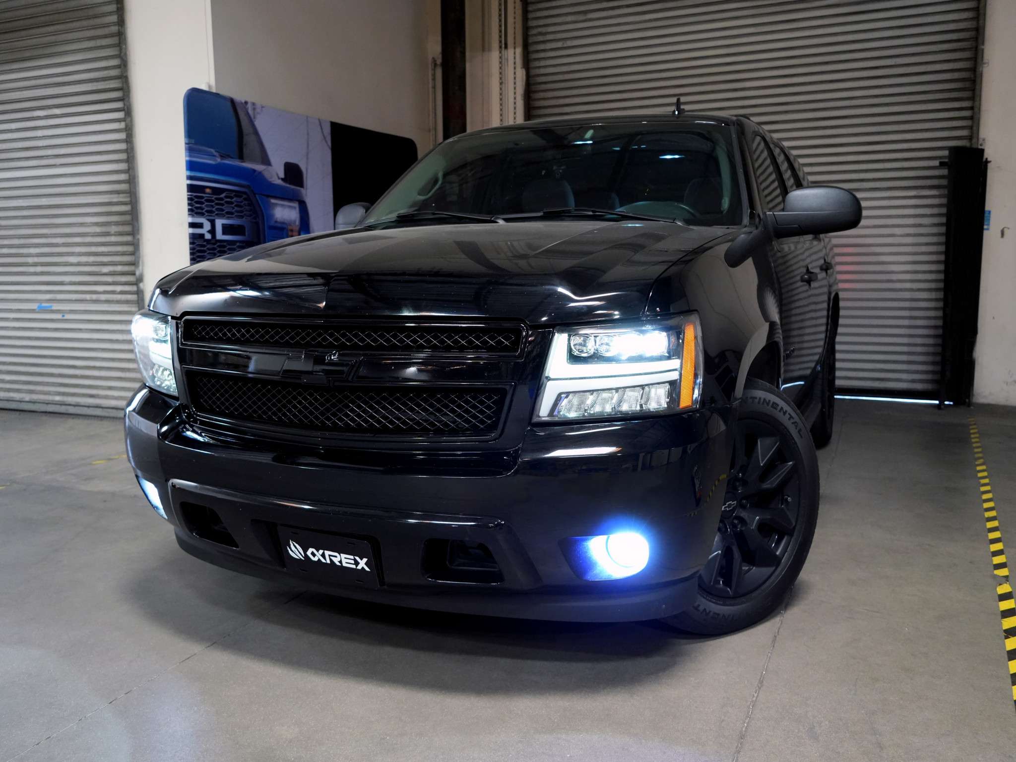 Installation Guide for 07-14 Chevrolet Tahoe / Suburban / 07-13 Avalanche  Headlights | AlphaRex, image size:2048x1537