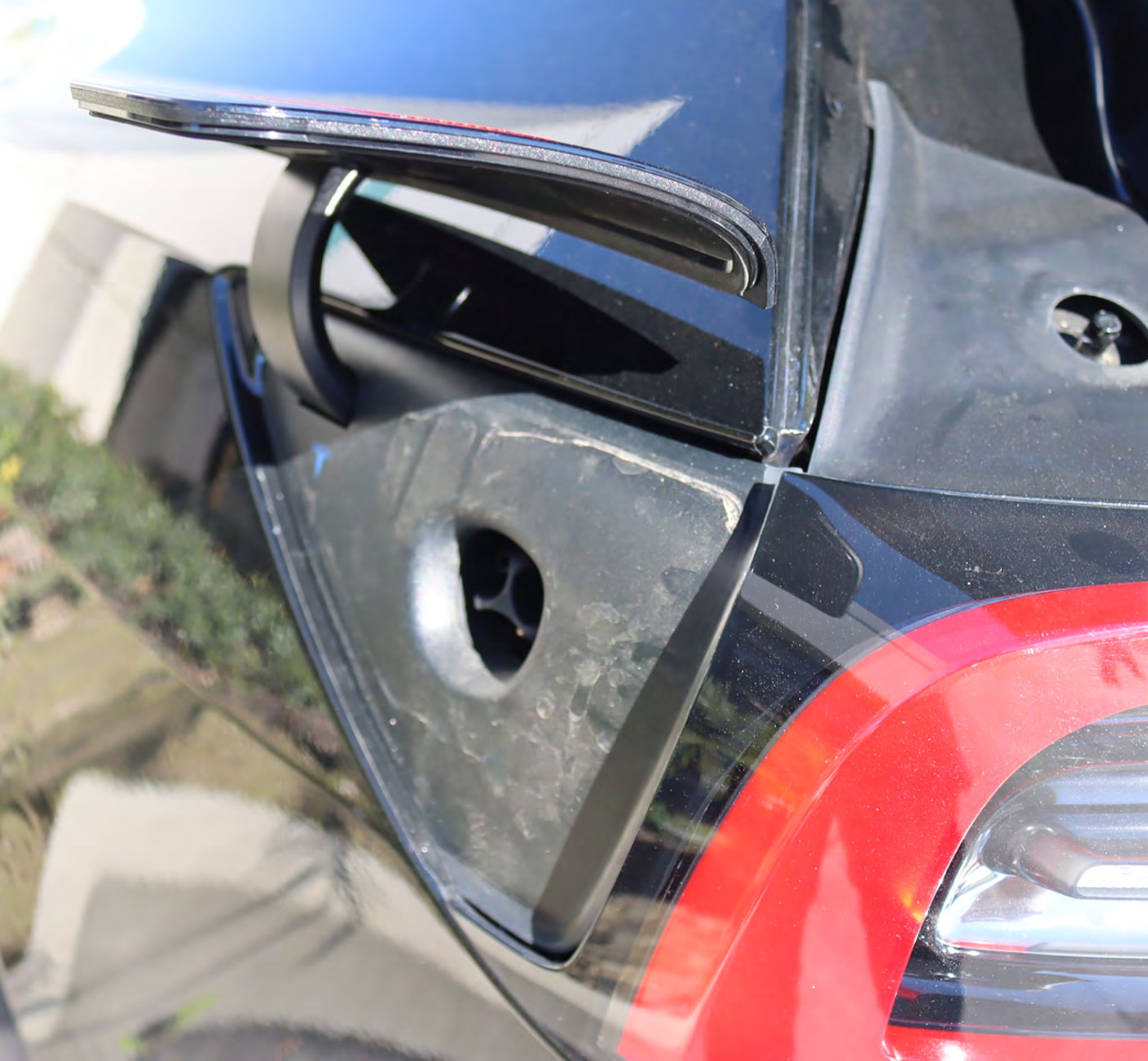 Installation Guide for 20-24 Tesla Model Y PRO-Series LED Tail