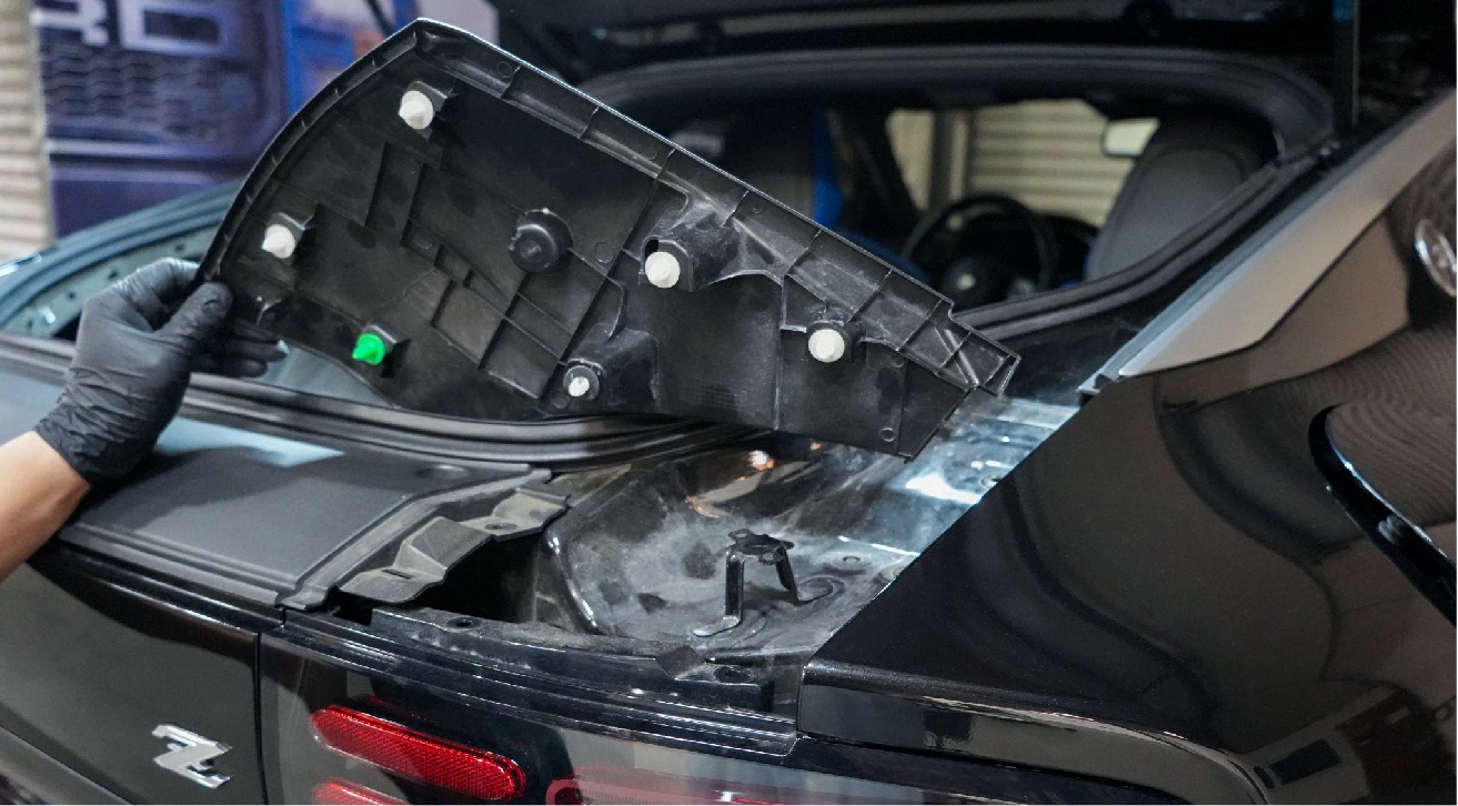 Installation Guide for 23-25 Nissan Z NOVA-Series Prismatic Tail